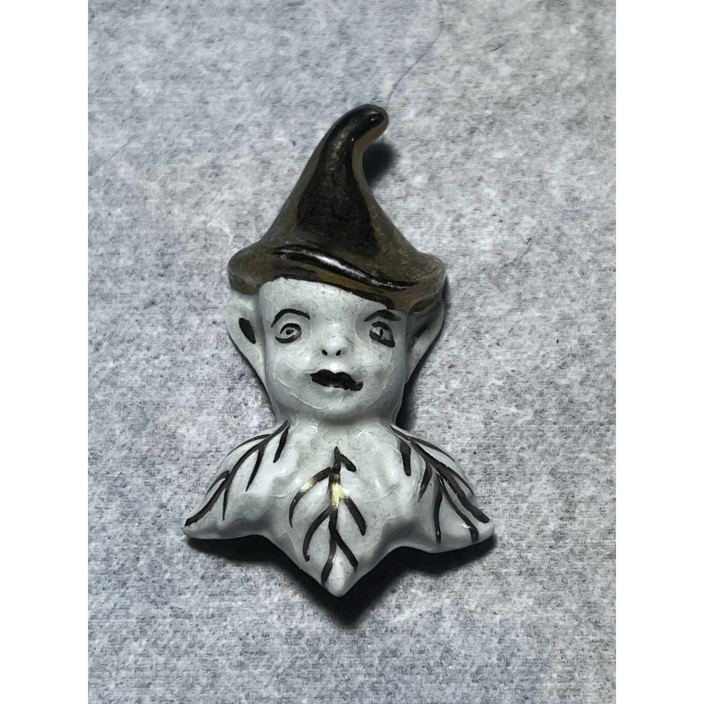 Holland‎ Mold Gold Pixie Elf Figural Brooch Vintage Pin Ceramic Signed